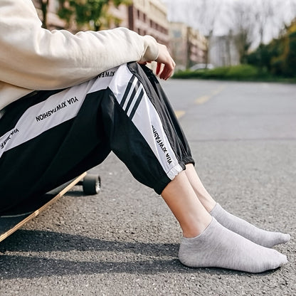 10\u002F20 Pairs Women's Comfy Ankle Socks - Sporty Black & White Solid Color Socks with White Trim - Breathable Athletic Socks for Sports, Gym, Casual Wear - Hand Wash Only - Great Gift & Women